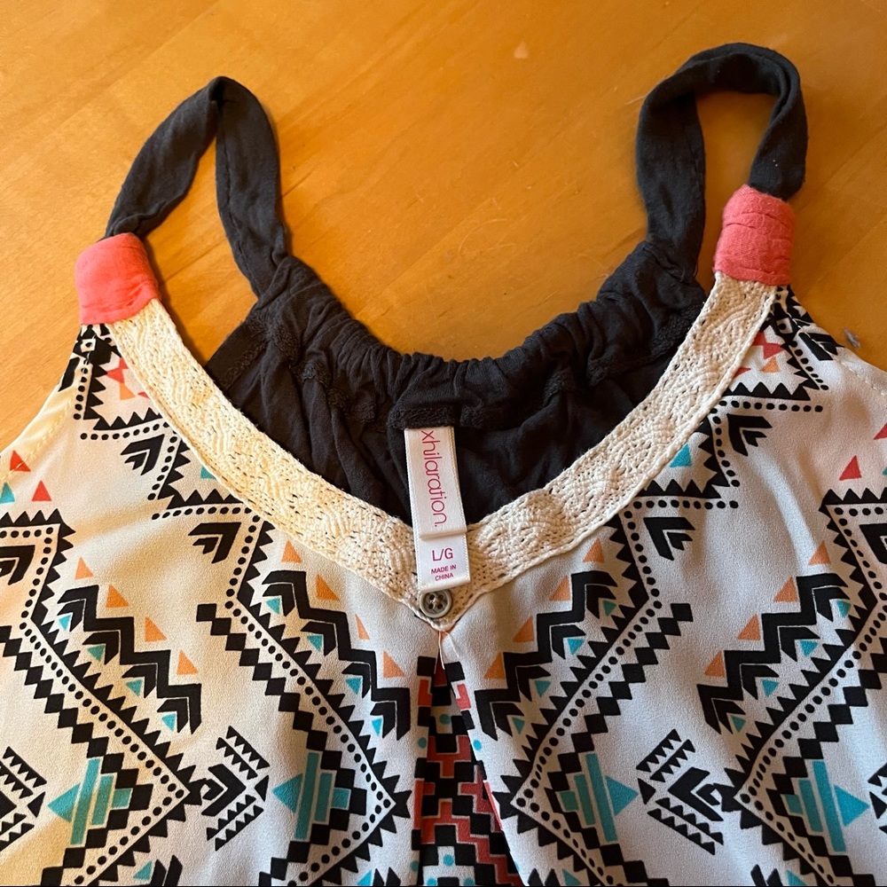 Aztec Design Tank Top - Picture 5 of 6